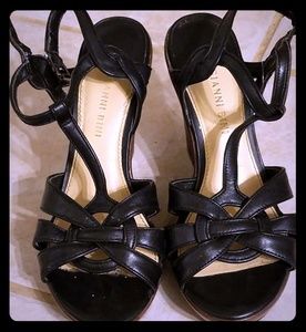 Gianni Bini black wedge sandles